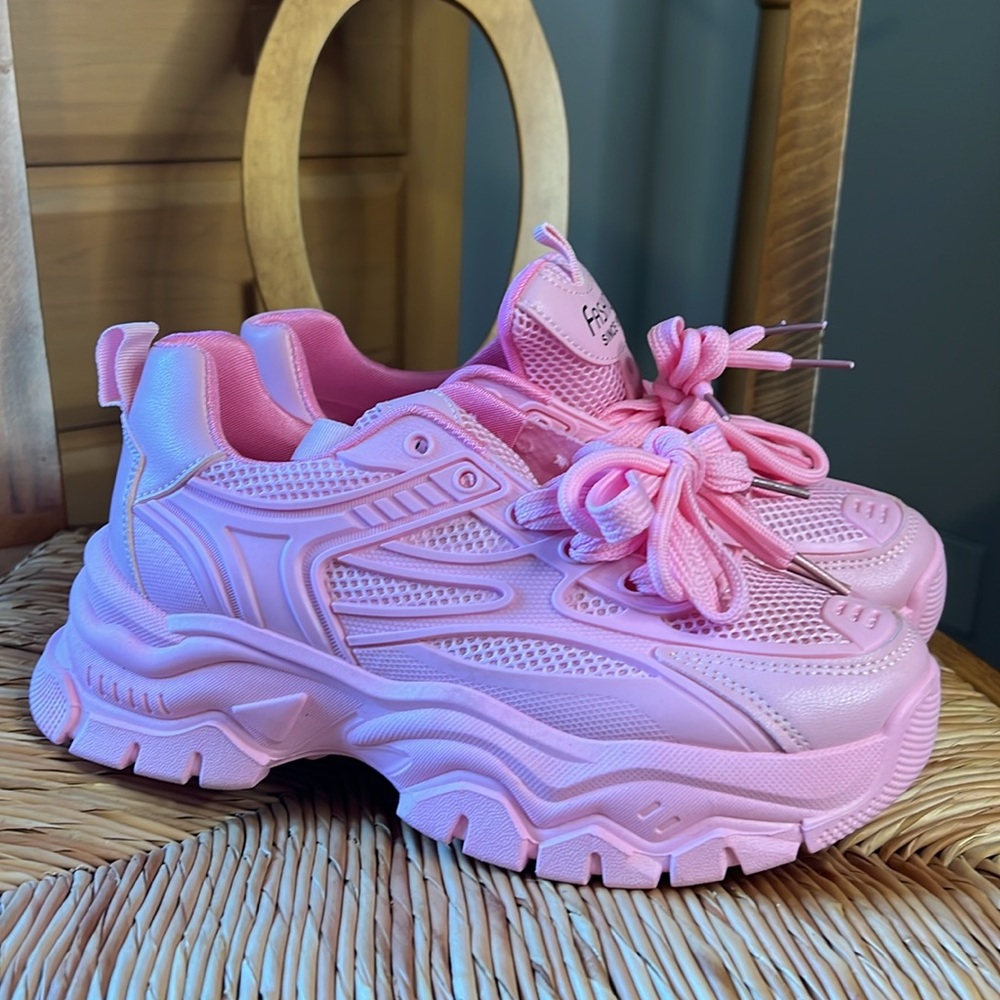 NWOT Off brand FILA pink size 39 (8 1/2 - 9) - Picture 4 of 5